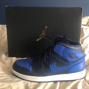 Air Jordan 1 Mid